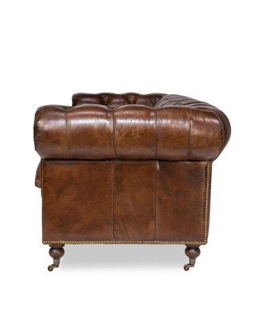 Seitenansicht des Chesterfield Sofas aus braunem Vintage-Leder