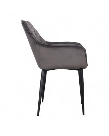 Détail du capitonnage de la chaise Mildred en velours gris