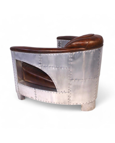 Vue arrière et latérale du fauteuil aviateur cuir marron vintage