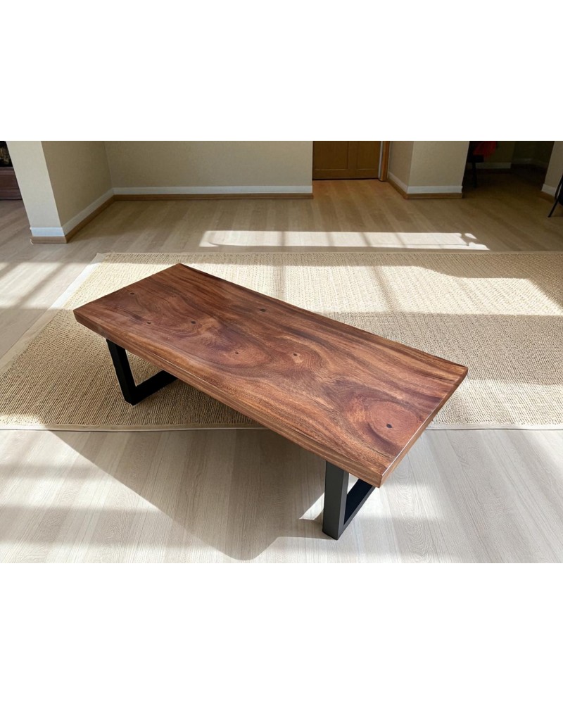 Table basse en bois précieux 140 cm - modèle Tiramisu